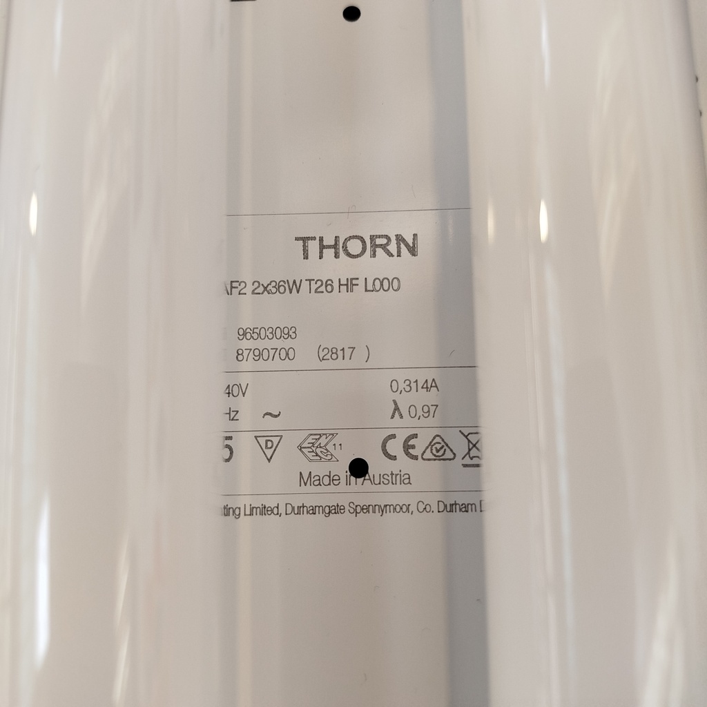 Luminaire Tube Etanche 2 x 36W IP65 - 130 x 14cm