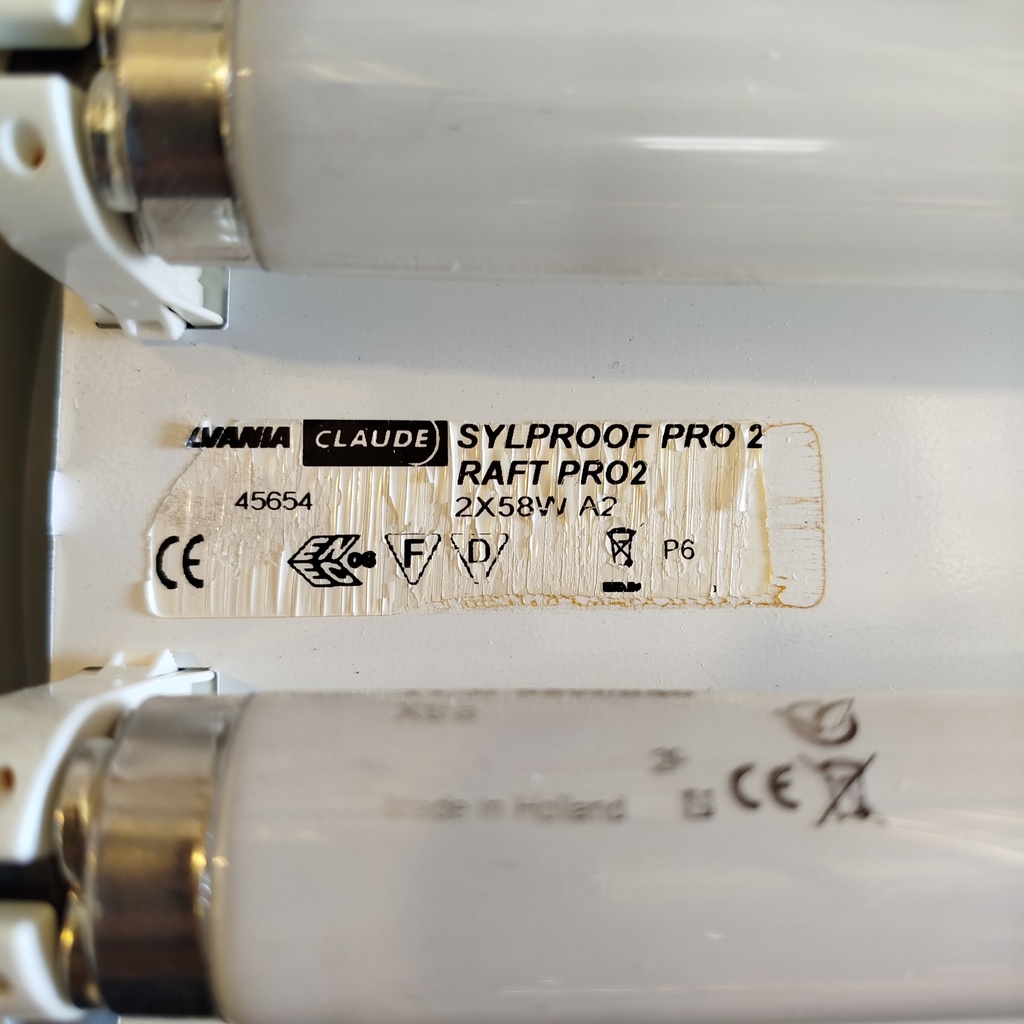Luminaire Tube Etanche 2 x 58W IP65 - 155 x 15cm
