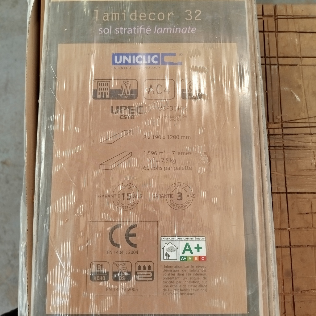 Lot Lame Stratifié - 2.7m² - 1200 x 190 x 8mm 