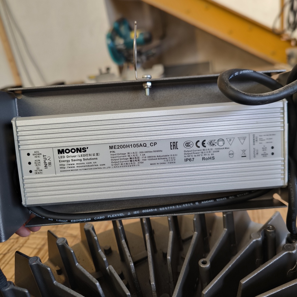 Projecteur Gamelle Industrielle LED 177W - 50 x ⌀50cm