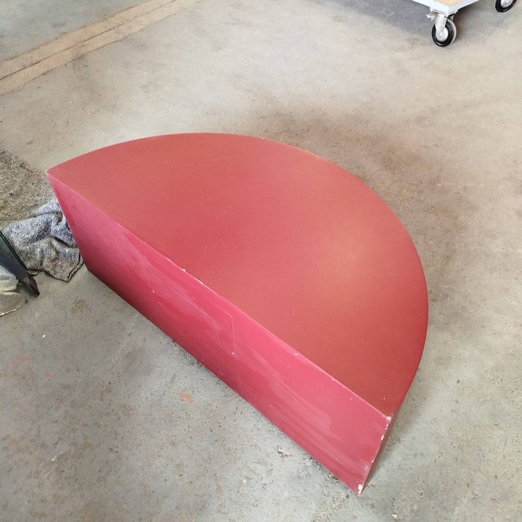 Module Scénographie Rouge Demi-Rond - 120 x 60 x 45cm