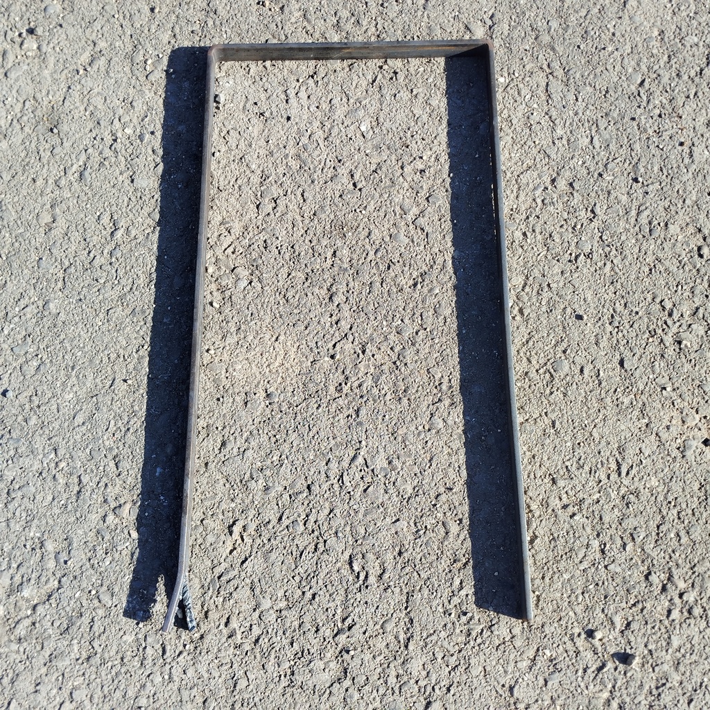 U En Acier - 60x30.5x2.5cm