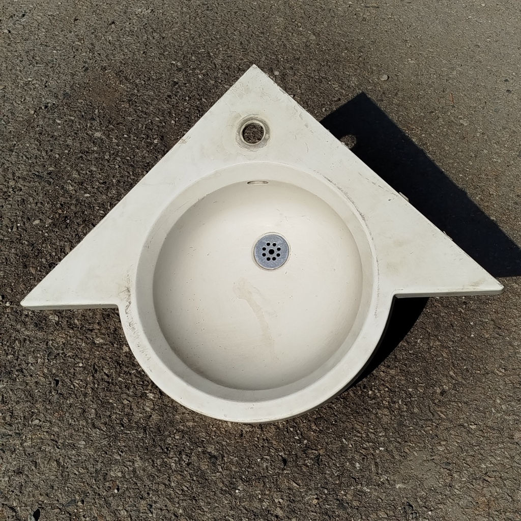 Vasque Composite - 54x54x21cm