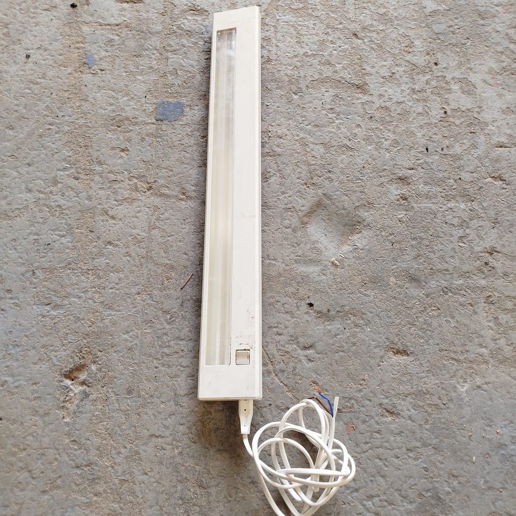 Réglette Sous Meuble - 55.5 x 7 x 2cm