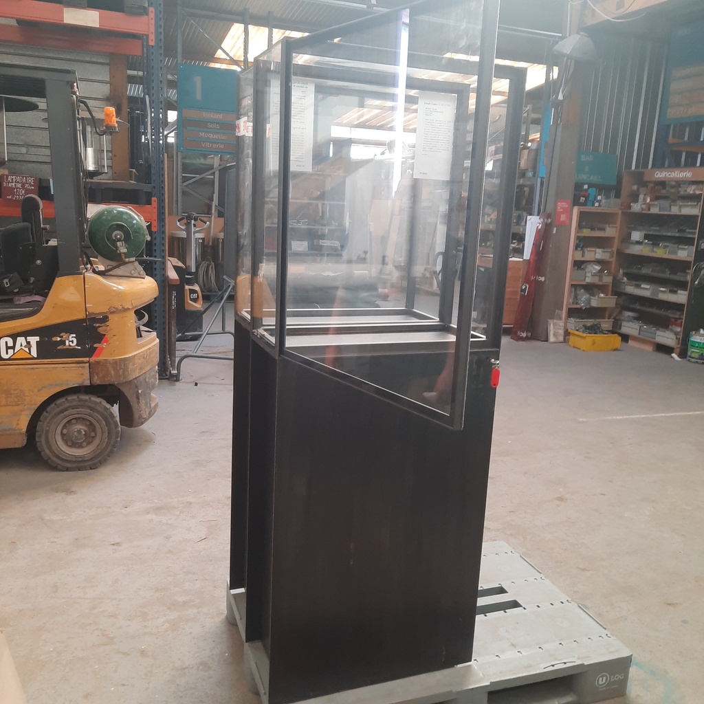 Vitrine Verre Sur Pied Acier - 175x65x30cm