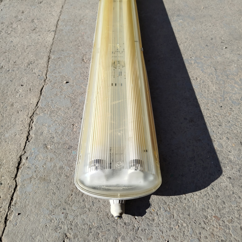 -25% Luminaire Tube Etanche 2 x 58W IP65 - 155 x 15cm