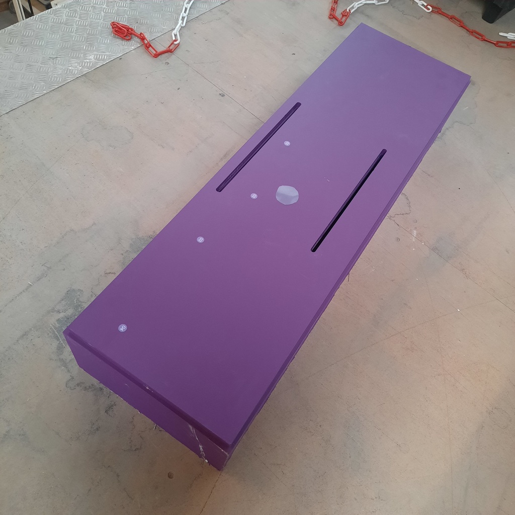 Podium MDF (medium) - 132 x 40 x 22cm