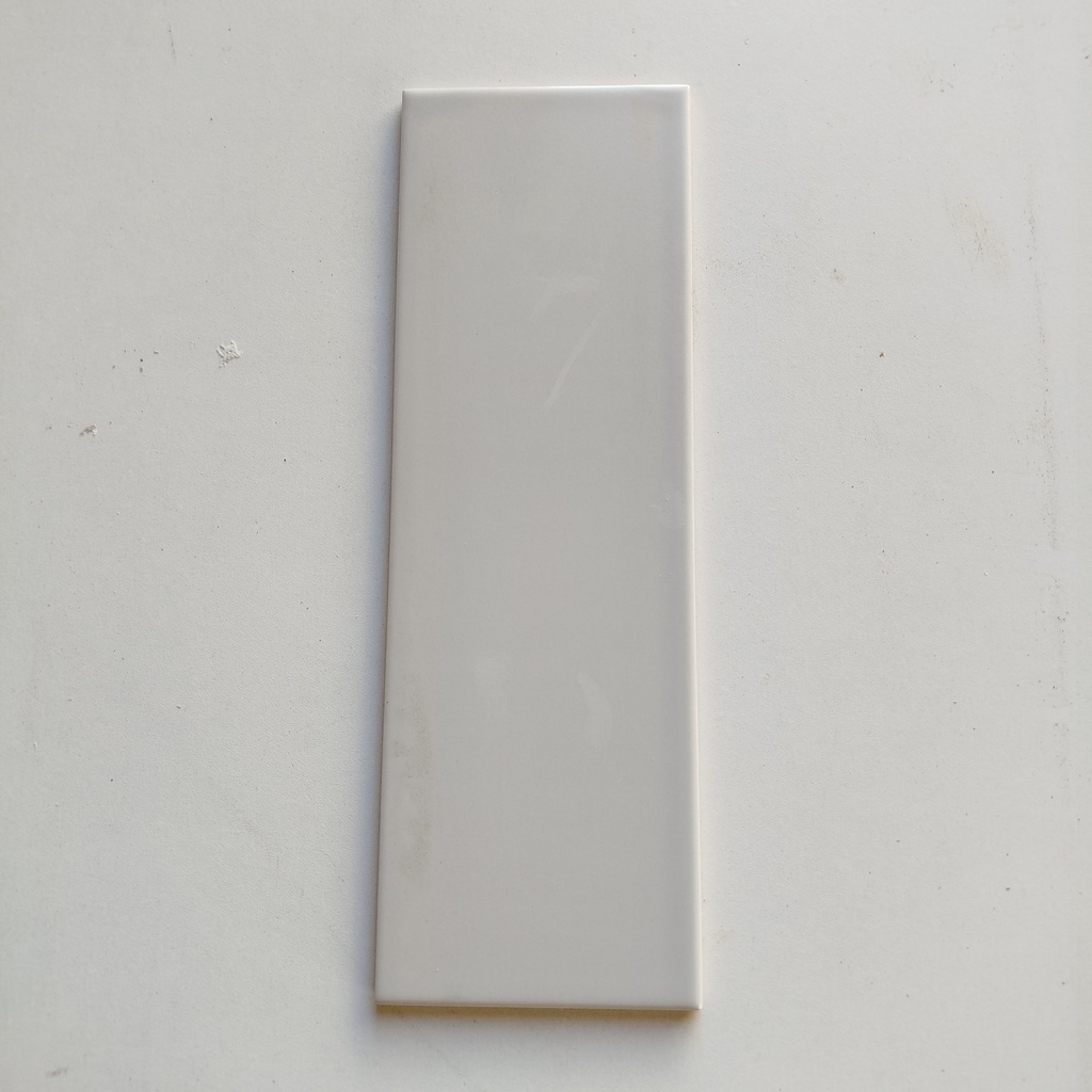 Lot Carrelage - 0.7m² - 30 x 10 x 0.8cm