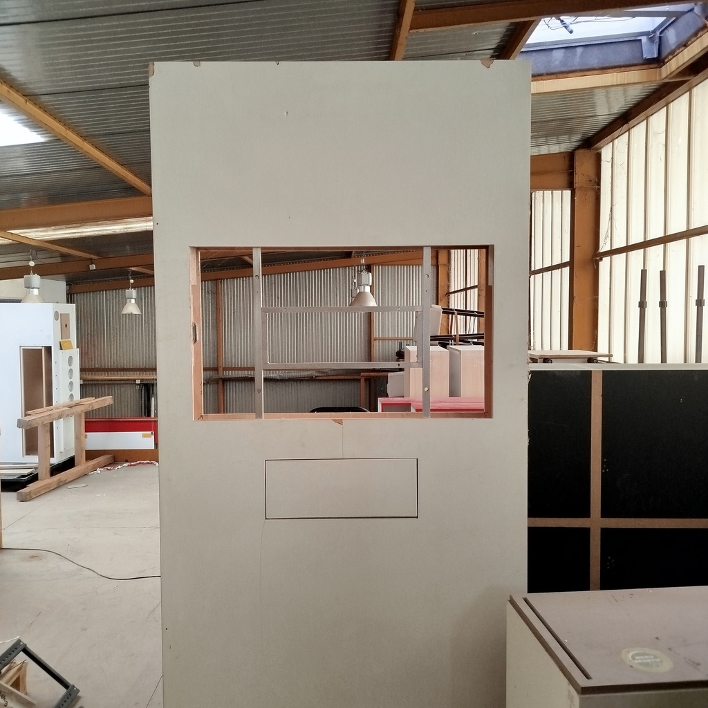 Module Cloison Contreplaqué Revêtement Dibond - 243 x 129 x 16cm 