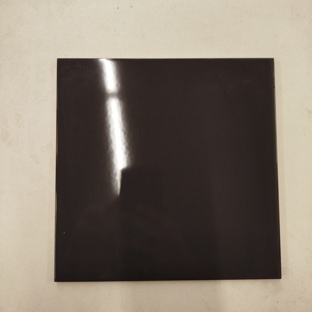 Lot Faïence Noire - 1.4m² - 20 x 20 x 0.7cm