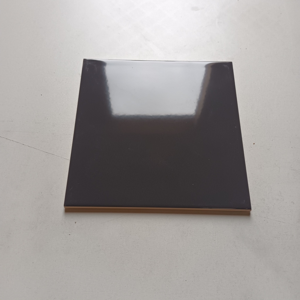 Lot Faïence - 2.8m² - 20 x 20 x 0.7cm