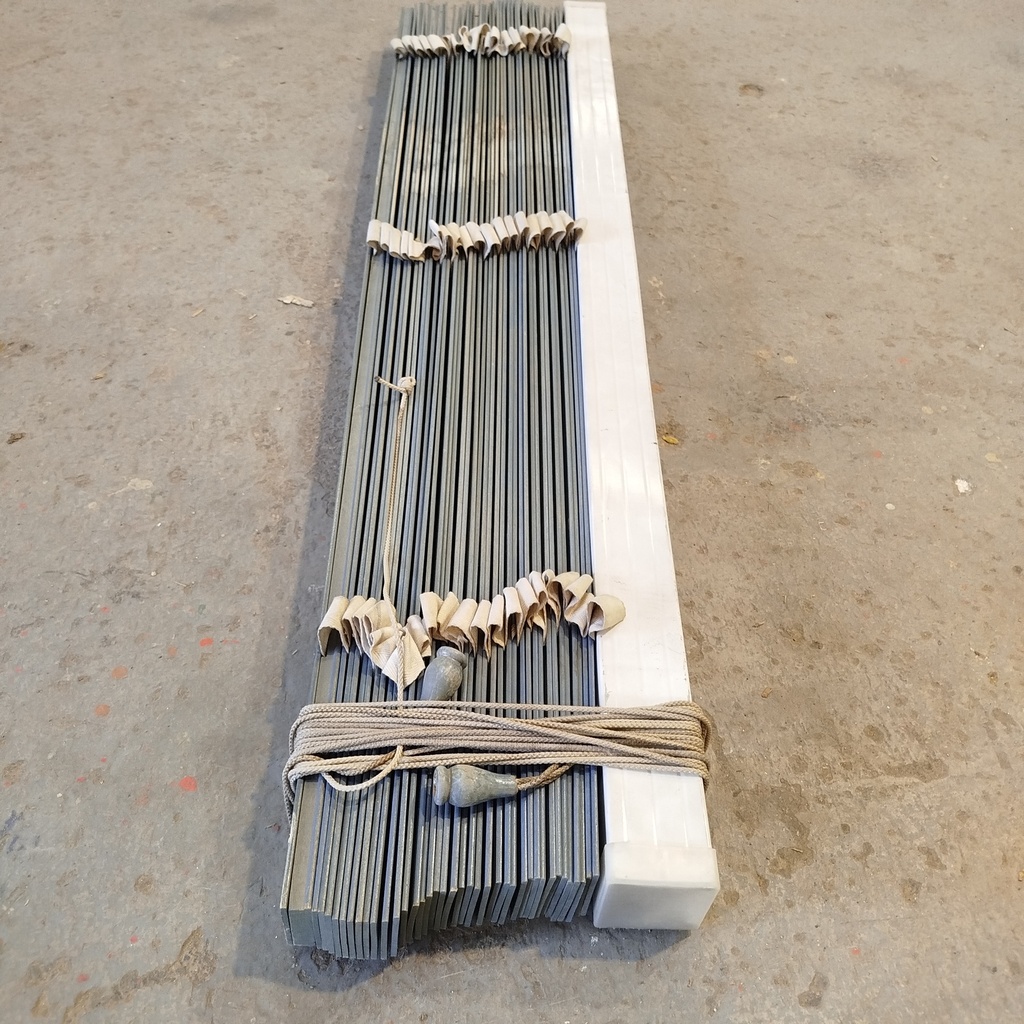 Store Vénitien Manuel Bois - 120 x 112 x 5.5cm