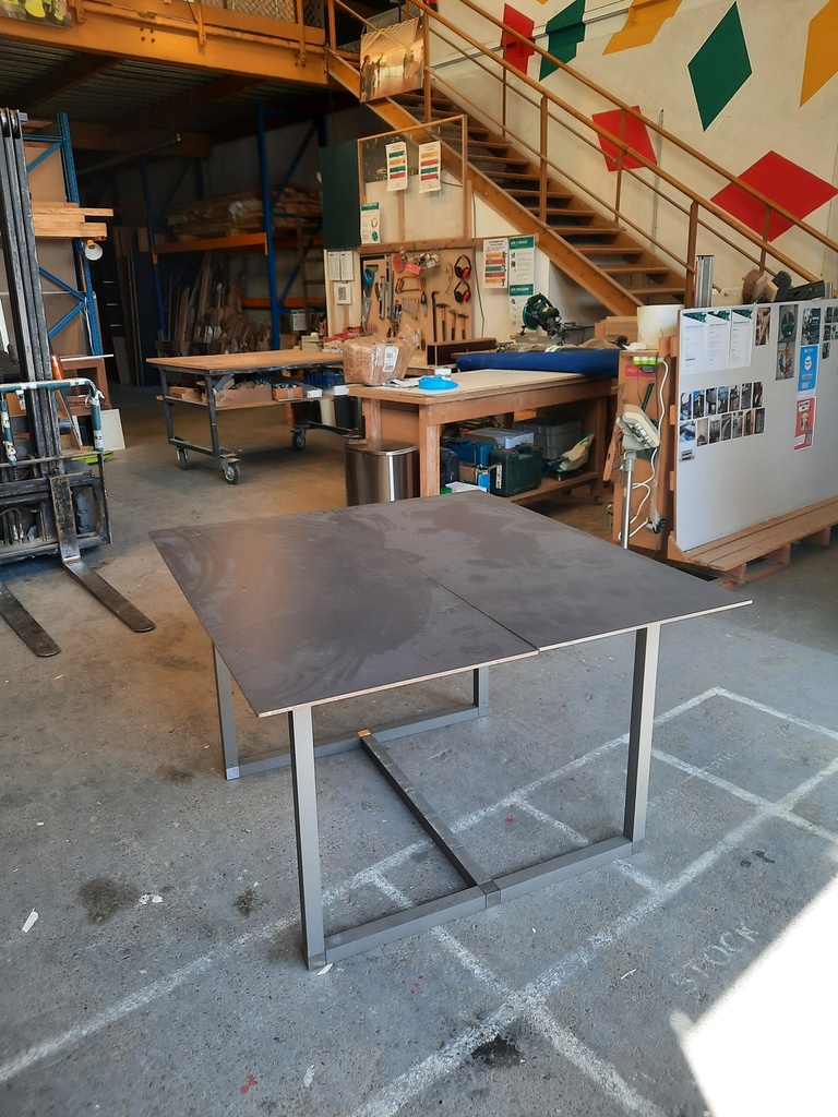 Table Démontable HPL 130x120x80cm