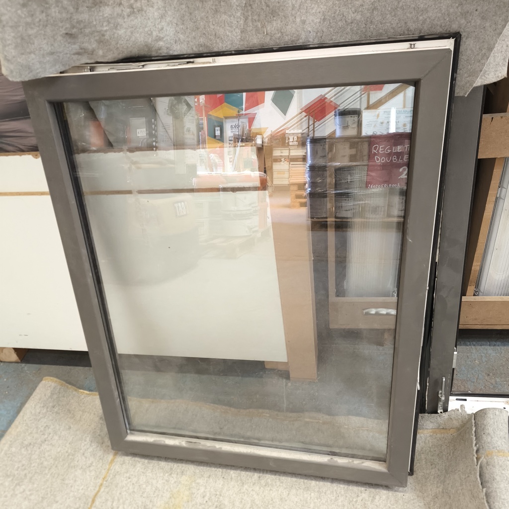 Fenêtre PVC Gris 1 Vantail Oscillo-Battant - 1120 x 940 x 40mm