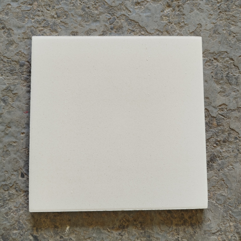 Lot Carrelage Blanc Cassé Mate - 2.7m² - 150 x 150 x 9mm