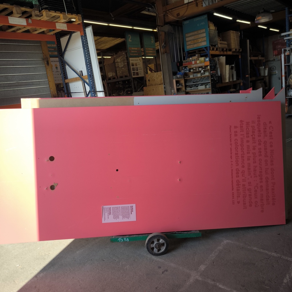 Panneau MDF (medium) Rose - 2703 x 1151 x 19mm