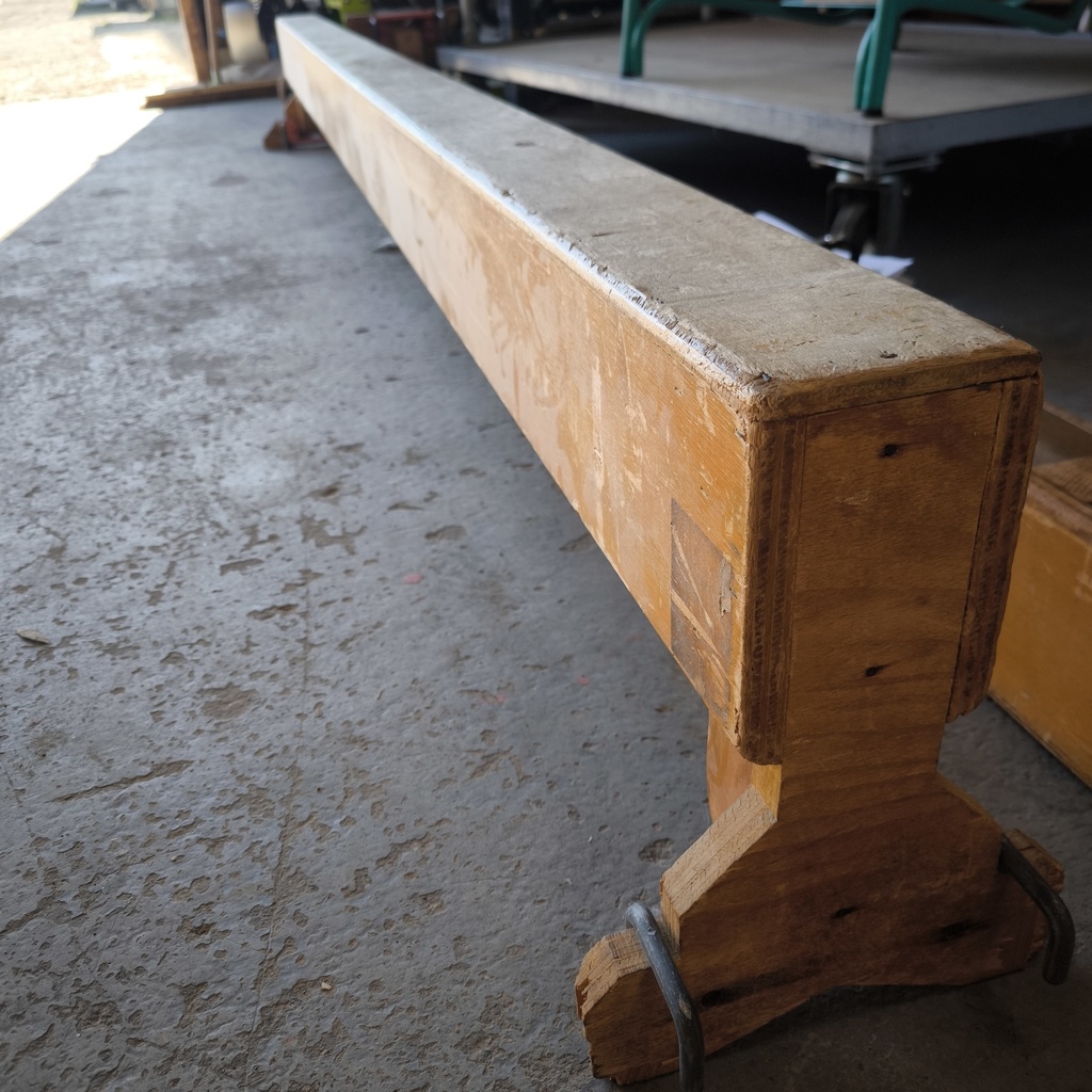 Poutre D'Equilibre En Bois
