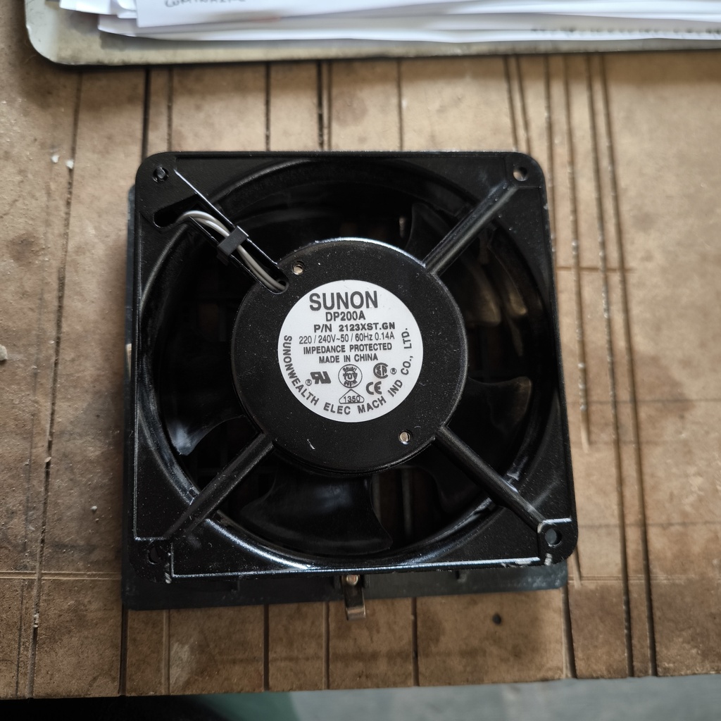 Ventilateur Axial SUNON 0.14A - 120 x 120 x 38mm