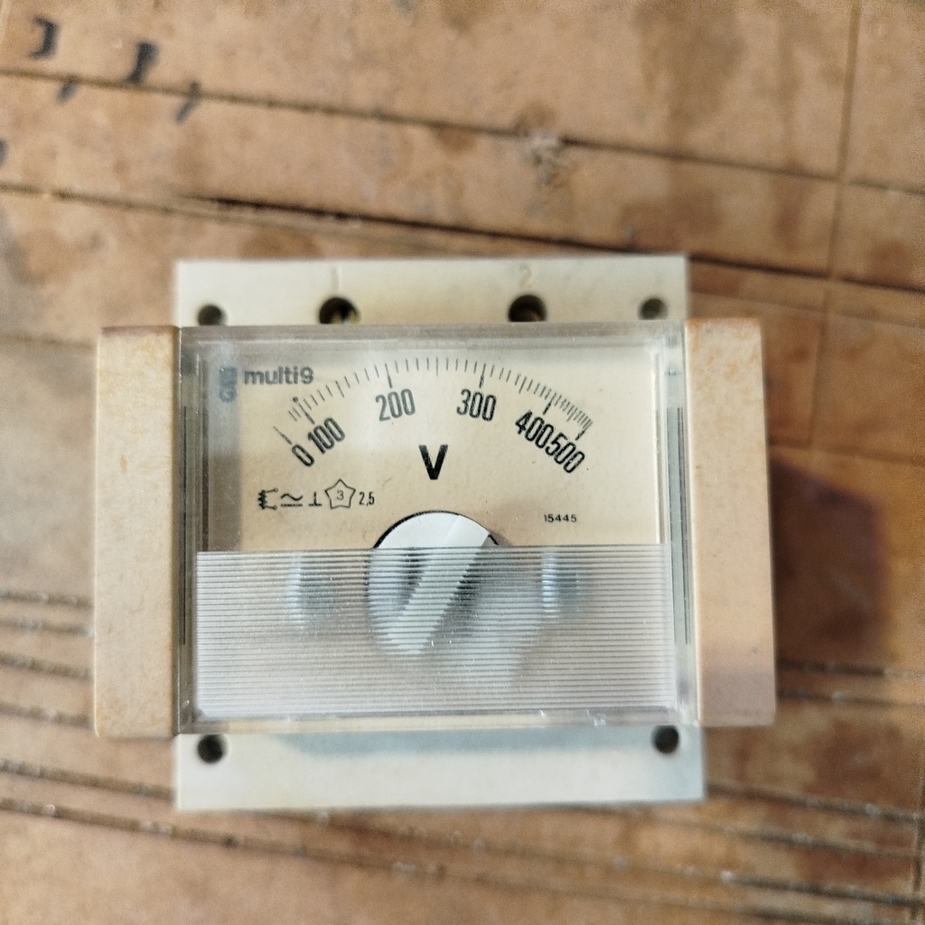 Voltmètre Analogique Multi9 MERLIN GERIN