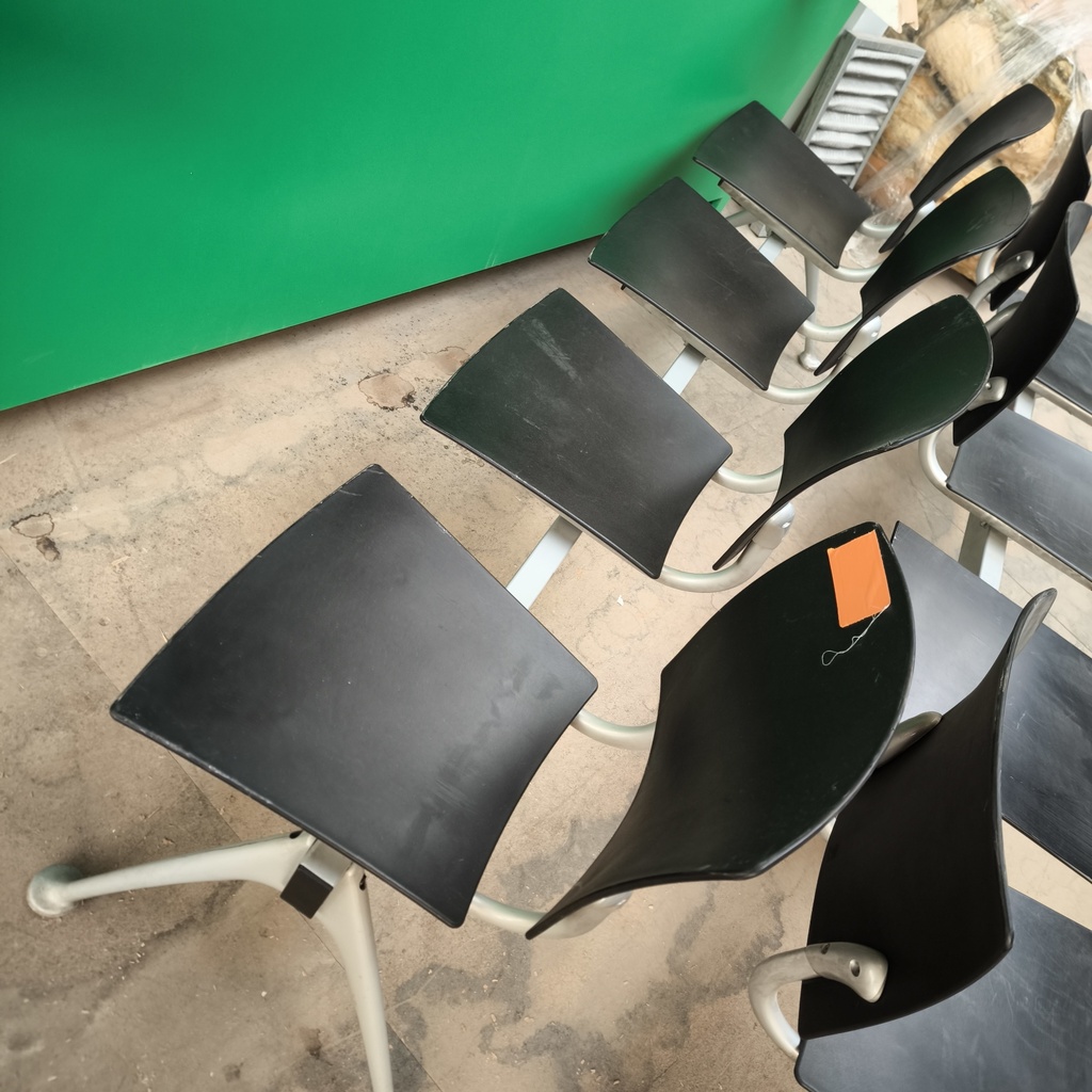 Lot 4 Chaises - 209 x 90 x 57cm