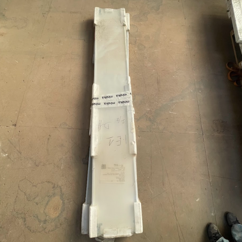 Porte Placard Pivotante Blanche 2V (paire) - 2400 x 745mm