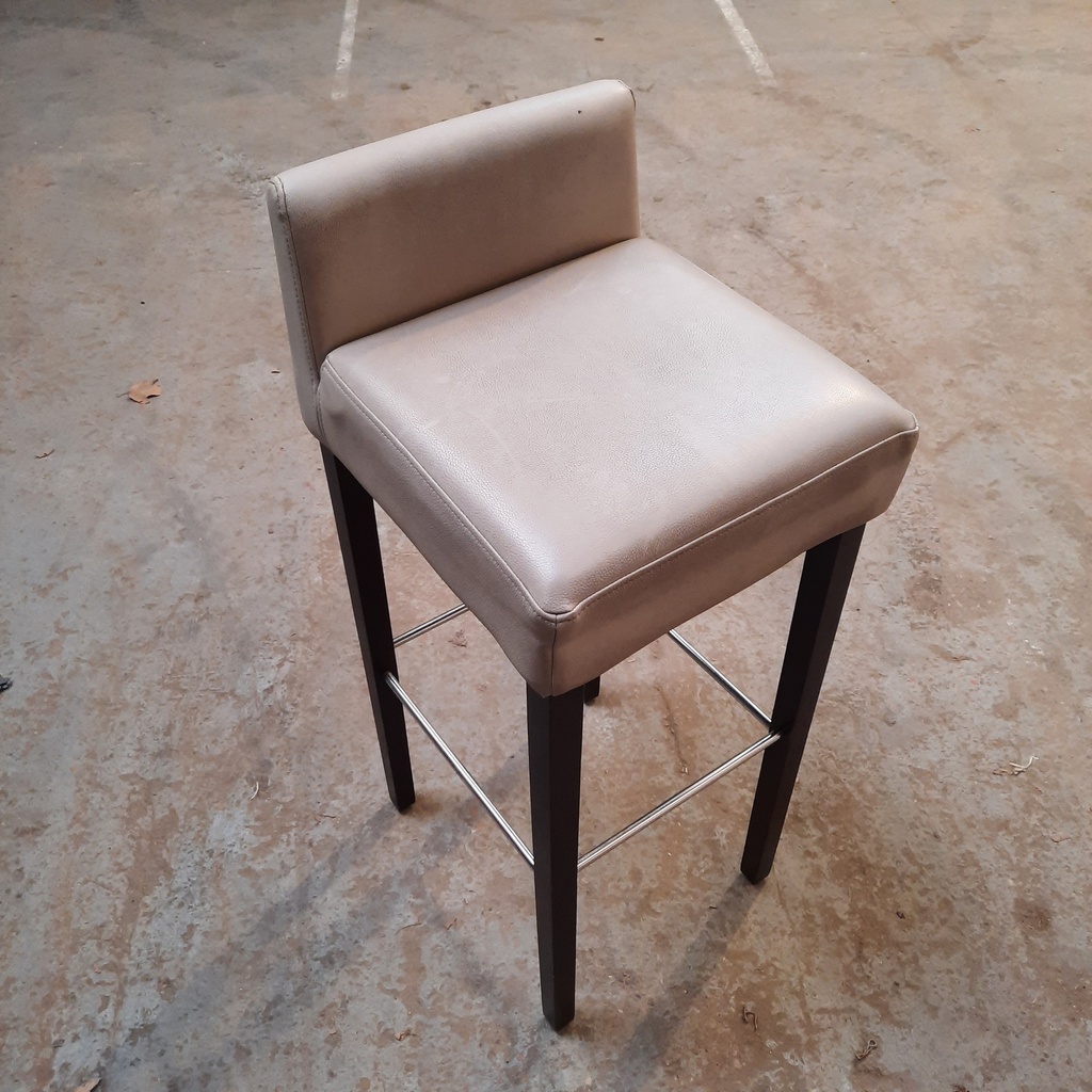 Chaise Haute Blanche Cuir - 95x44x40cm