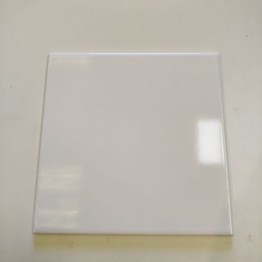 [250410TRB045] Lot Faïence Blanche - 2m² - 20x20x0.65cm
