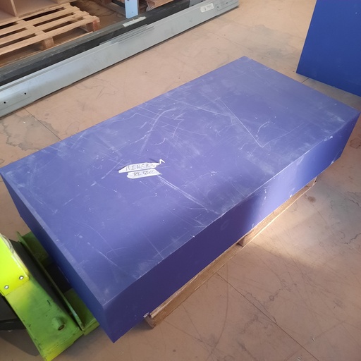 [250710LUG010-21] Podium MDF (medium)- 150 x 75 x 30cm