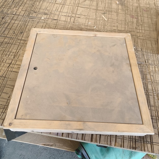 [251210FID003] Trappe De Visite Bois - 47.5 x 47.5 x 5.5cm