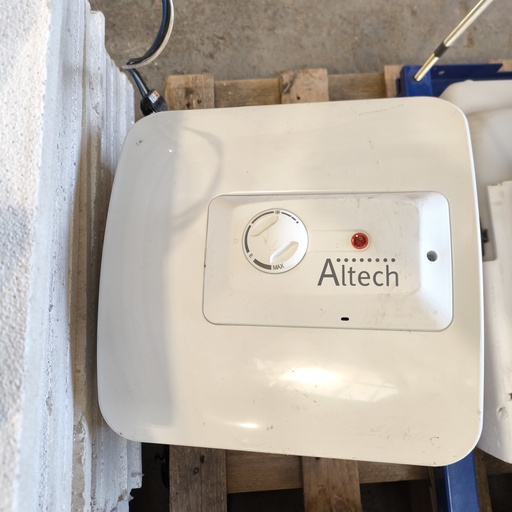 [260211BAR007] Chauffe Eau 15L 2000W - 35 x 35 x 25cm