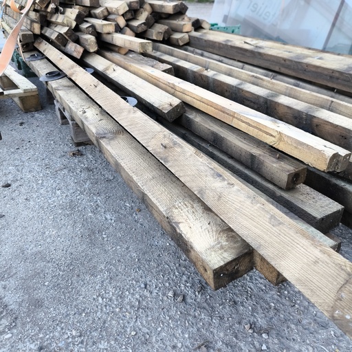 Lambourde - 5.8 x 4cm