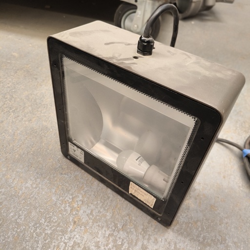 [260430MNK006] Luminaire Extérieur RUUD 150W IP65