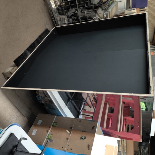 [260706CHR011] Vitrine Dibond Miroir - 141 x 141 x 70cm